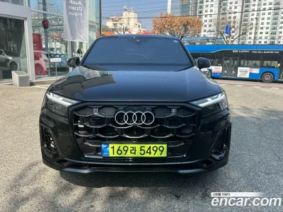 2026 Audi Q7 55 TFSI Quattro Premium, фото 3, лот 10160676