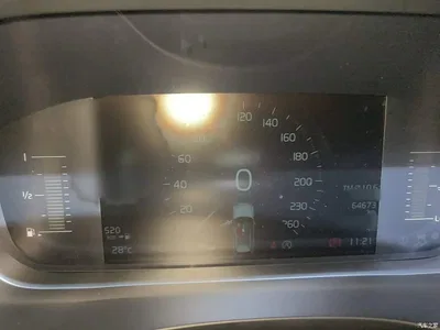 2021 Volvo XC60 T5 AWD Momentum, фото 4, лот 11140791