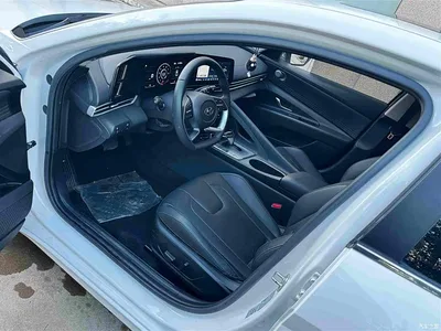 2022 Hyundai Elantra 1.5L CVT LUX Premium Edition, фото 4, лот 10374287