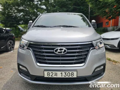 2021 Hyundai Starex Van 3-Seater, фото 1, лот 10423295