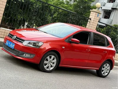 2013 Volkswagen Polo 1.6L Automatic Luxury Edition, фото 1, лот 10464827