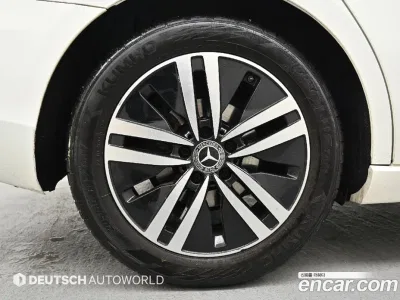 2021 Mercedes-Benz A-Class A200d Sedan, фото 4, лот 10040694