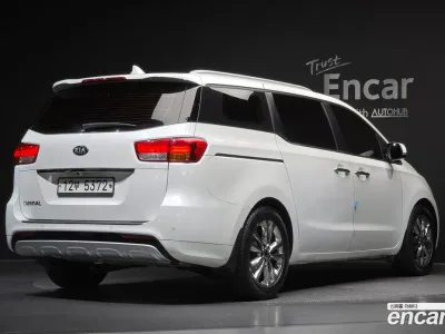 2015 Kia Canival 9-seater Prestige, фото 2, лот 11007012
