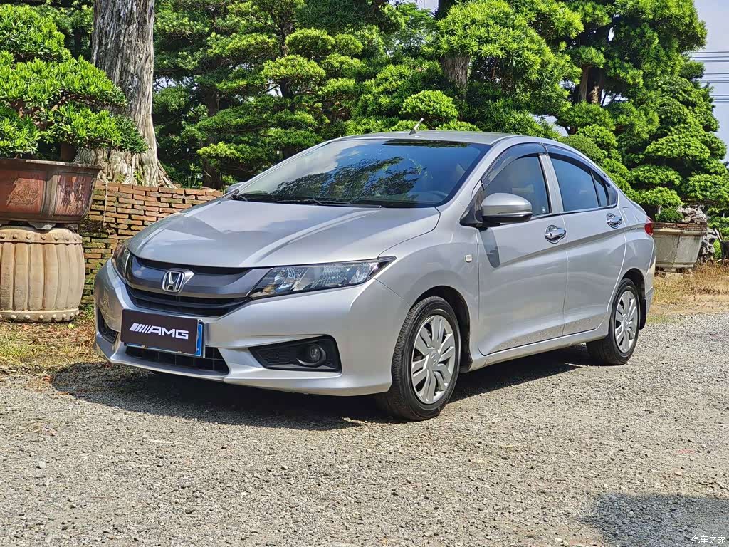 2015 Honda City 1.5L CVT Comfort, фото 1, лот 11221986