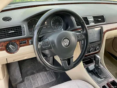 2011 Volkswagen Passat 2.0TSI DSG Royal Edition, фото 4, лот 10443518