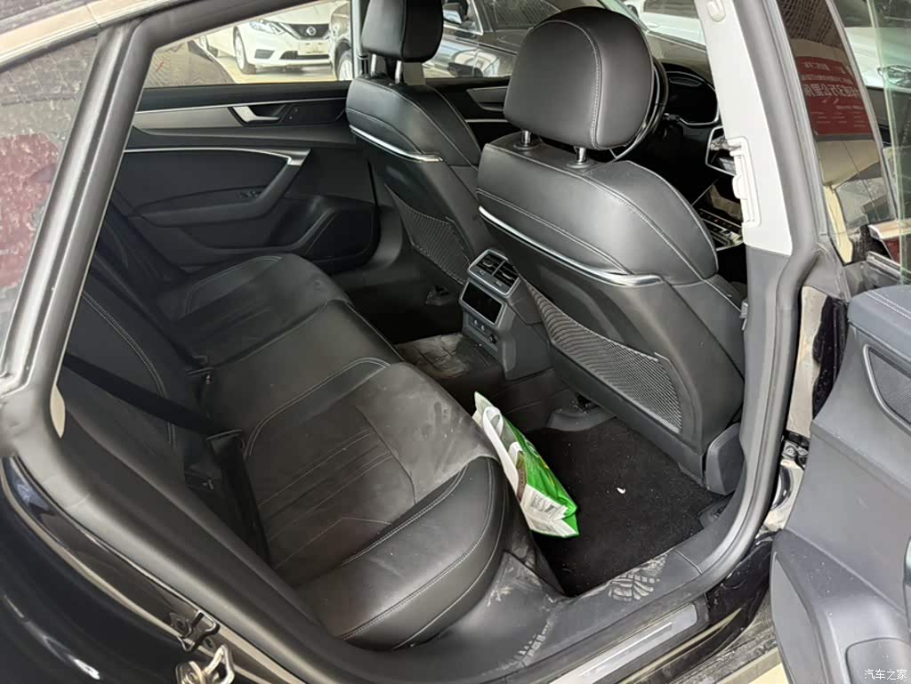 2022 Audi A7L 45 TFSI S-line Youth Dream Edition, фото 4, лот 11220083