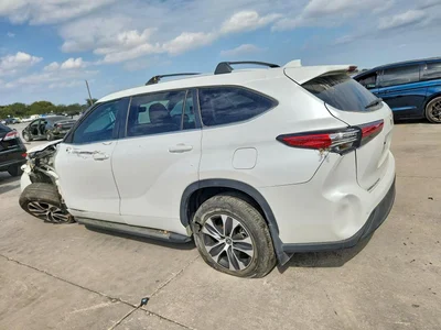 2023 TOYOTA HIGHLANDER XLE, фото 2, лот 10521351