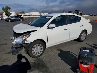 2019 NISSAN VERSA SV, фото 1, лот 10749450
