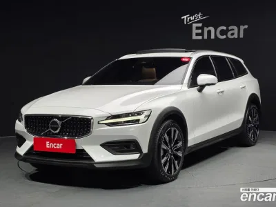 2023 Volvo V60 B5 Ultimate AWD, фото 1, лот 10125213