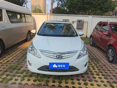 2010 Hyundai Verna Sedan 1.4L Automatic Luxury GLS, фото 2, лот 10371571