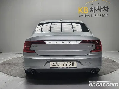 2017 Volvo S90 D5 AWD Momentum, фото 4, лот 10223079