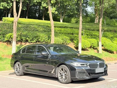 2022 BMW 5 Series 525Li M Sport Package, фото 1, лот 11568835