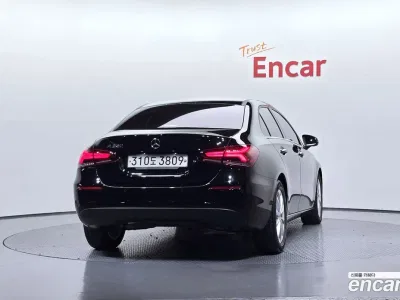 2020 Mercedes-Benz A-Class A220 Sedan, фото 3, лот 10037748