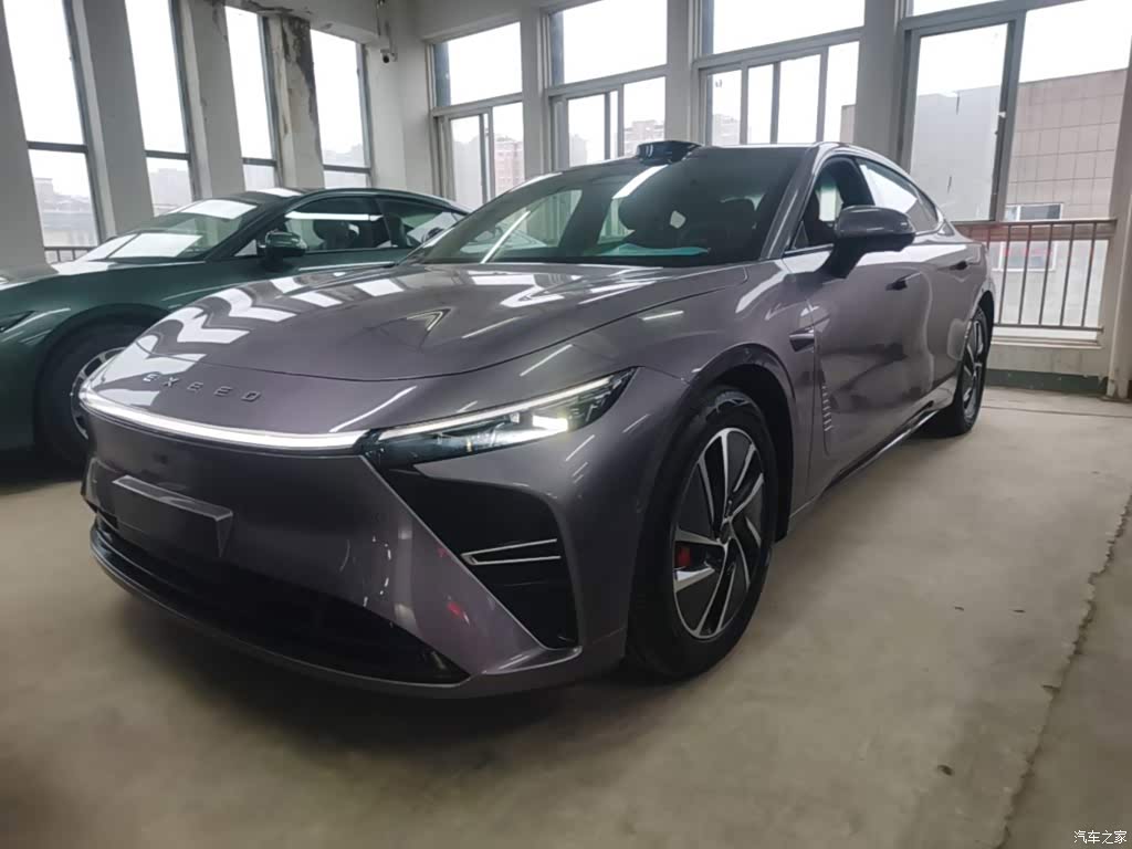 2025 Exeed Exlantix ES Range Extender Max Urban Assist, фото 1, лот 10454352