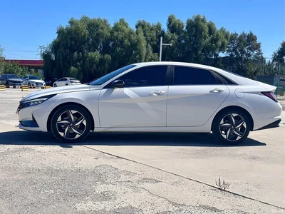 2022 Hyundai Elantra 1.5L CVT LUX Premium Edition, фото 4, лот 10454517