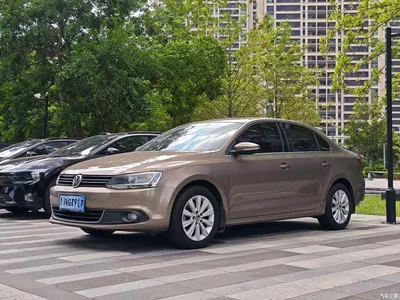 2014 Volkswagen Sagitar Facelift 1.4TSI Automatic Luxury, фото 1, лот 10335057