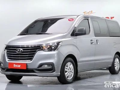 2019 Hyundai Starex Van 5-Seater, фото 1, лот 10362530