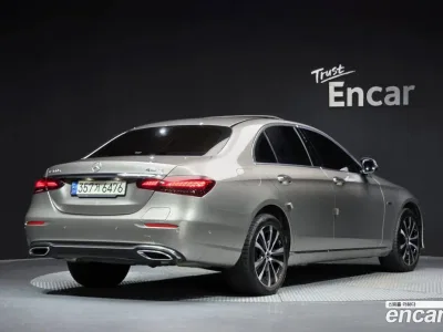 2021 Mercedes-Benz E-Class E300e 4MATIC Exclusive, фото 2, лот 10212189
