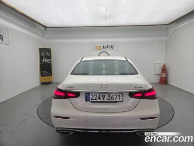 2022 Mercedes-Benz E-Class E350 4MATIC Avantgarde, фото 3, лот 10063037