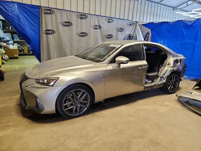 2017 LEXUS IS 200T, фото 1, лот 10848224