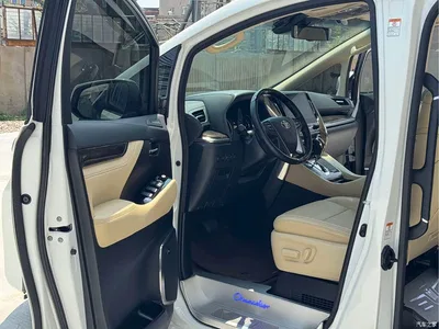 2021 Toyota Alphard Hybrid 2.5L Premium, фото 4, лот 11548319