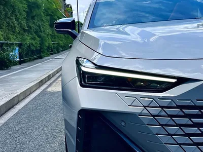 2023 Changan UNI-V 1.5T Sport Edition, фото 4, лот 11212419