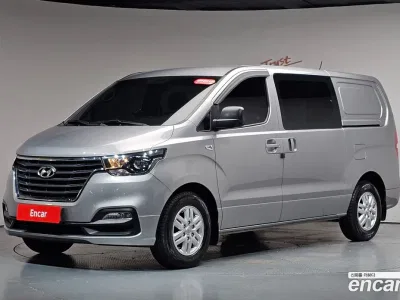 2020 Hyundai Starex Van 5-Seater, фото 1, лот 10366394