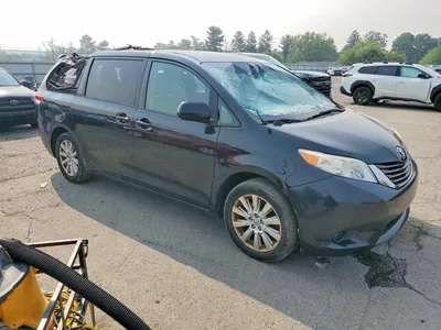 2012 TOYOTA SIENNA LE, фото 4, лот 10547386