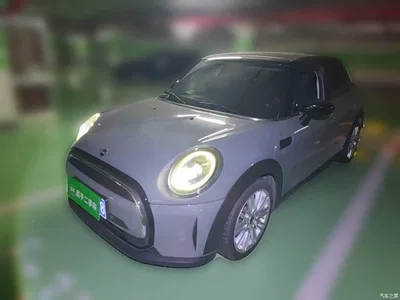 2022 MINI MINI Facelift 1.5T COOPER Classic 5-Door, фото 1, лот 10350297