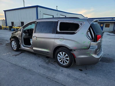 2017 CHRYSLER PACIFICA TOURING L, фото 2, лот 10867990