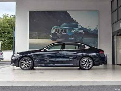 2025 BMW i5 eDrive 35L M Sport Package, фото 4, лот 10413235