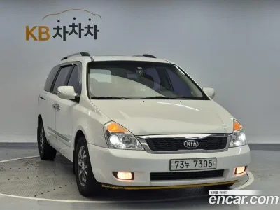 2013 Kia Canival Grand Carnival GLX, фото 4, лот 10933249