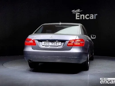 2012 Mercedes-Benz E-Class E200 CGI, фото 4, лот 10166149