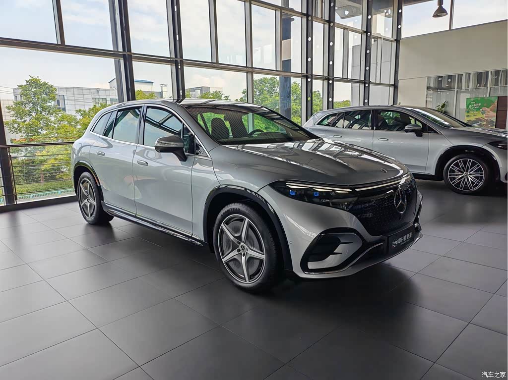 2023 Mercedes-Benz EQS SUV 450 4MATIC Pioneer Edition, фото 2, лот 11081749