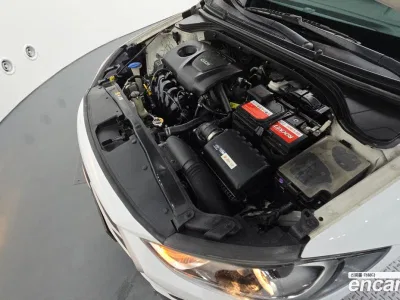 2016 Hyundai AVANTE 1.6 GDI Smart, фото 4, лот 10097936