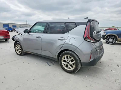 2023 KIA SOUL LX, фото 2, лот 10776574