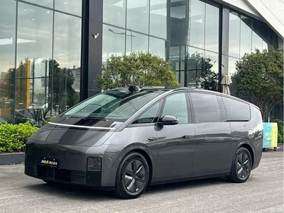 2024 Li Auto MEGA Ultra, фото 1, лот 10446713