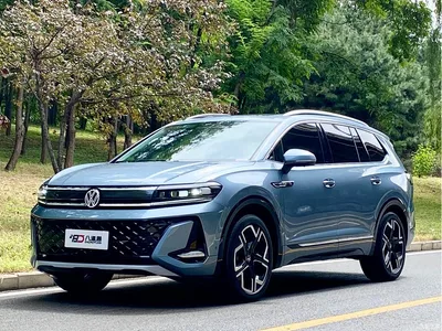2025 Volkswagen Talagon 450TSI R-Line 6-Seater, фото 1, лот 10396061