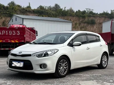 2014 Kia K3S 1.6L Automatic GLS, фото 1, лот 11188758
