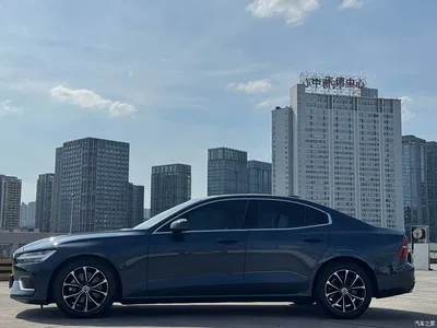 2022 Volvo S60 B4 Smart Vision Luxury Edition, фото 4, лот 10354015