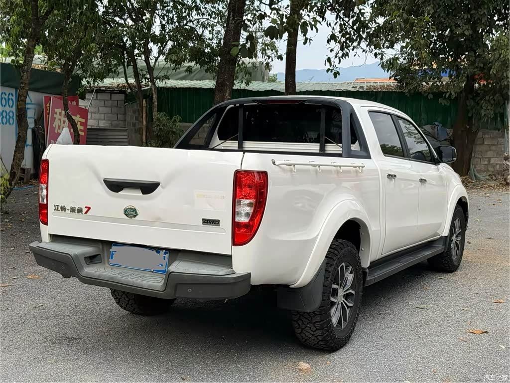 2020 Jiangling Yuhu 7 Model 2.0T Diesel Manual 2WD Comfort Short Wheelbase China VI JX4D20A6L, фото 2, лот 10420917