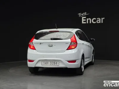 2012 Hyundai Accent Diesel WIT 1.6 VGT Premier, фото 4, лот 10120733