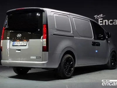2025 Hyundai Staria Cargo 3-Seater, фото 1, лот 10056428