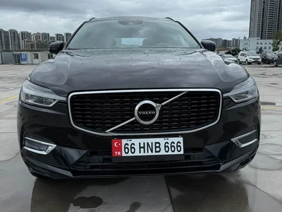 2021 Volvo XC60 T5 AWD Momentum, фото 2, лот 10364958