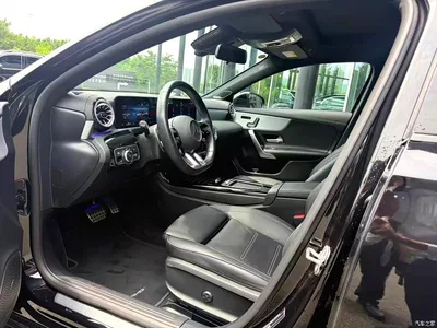 2025 Mercedes-Benz A-Class AMG AMG A 35 L 4MATIC, фото 4, лот 10261153