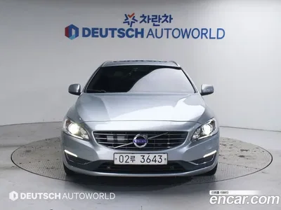 2018 Volvo V60 D4, фото 1, лот 10124710