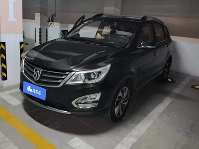 2015 Baojun 560 1.8L Manual Luxury, фото 1, лот 11567817