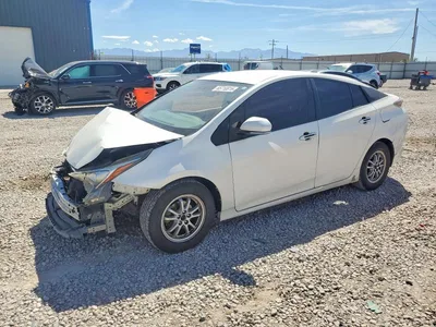 2016 TOYOTA PRIUS TWO, фото 1, лот 10530252