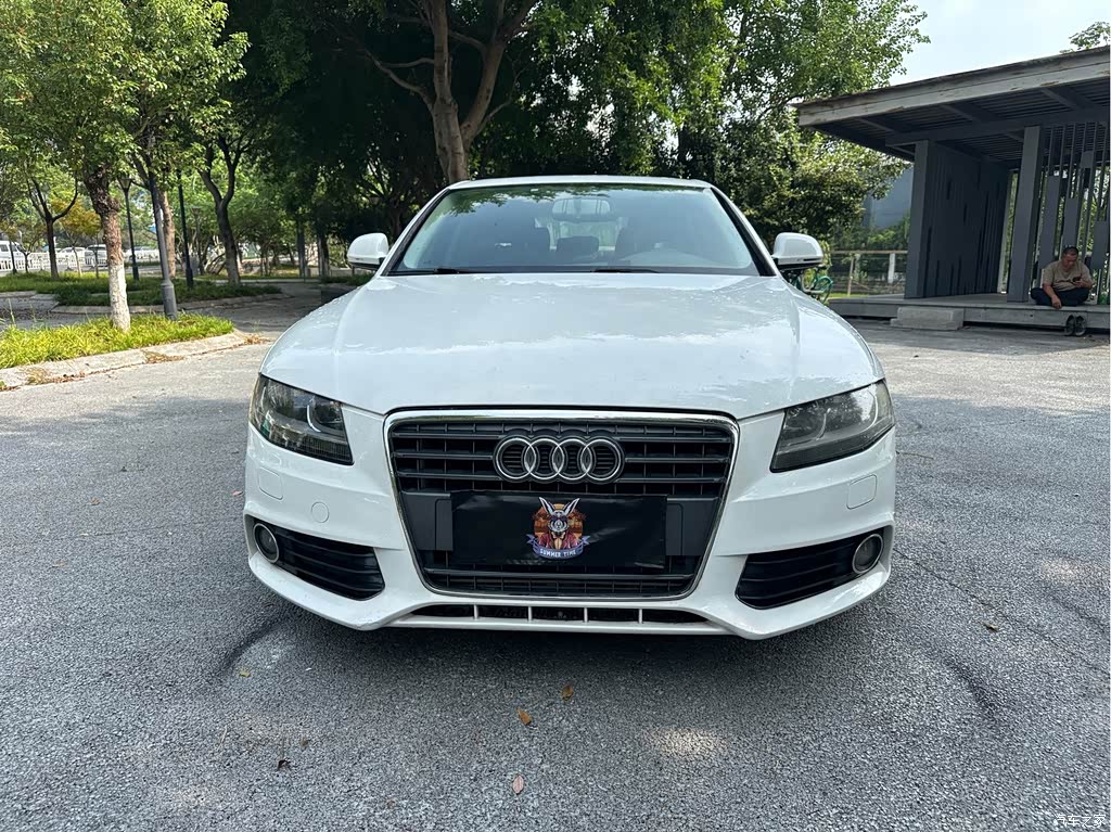 2009 Audi A4L 2.0 TFSI Standard, фото 3, лот 11216183