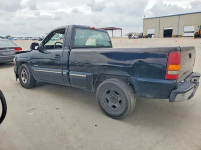 2001 CHEVROLET SILVERADO C1500, фото 2, лот 10981004